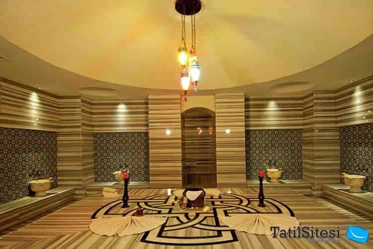 Commodore Elite Suites Spa